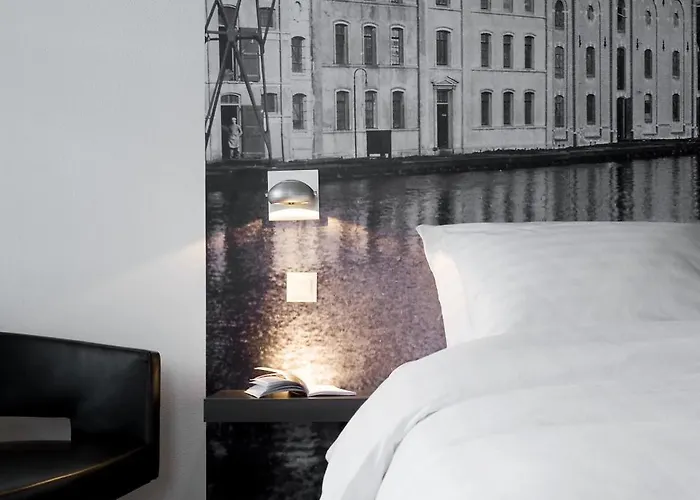 Hotel Inntel Amsterdam 4*