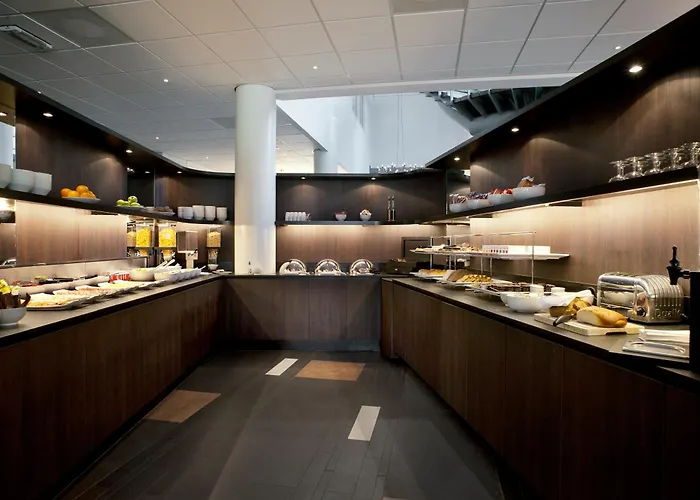 Inntel Amsterdam Hotel 4*