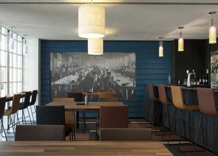 Inntel Amsterdam Hotel 4*