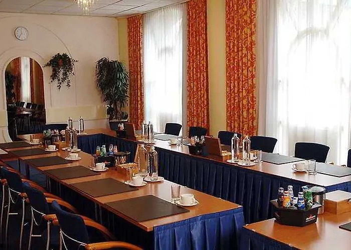 Inntel Amsterdam Hotel 4*