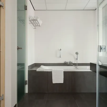 Inntel Amsterdam מלון 4*